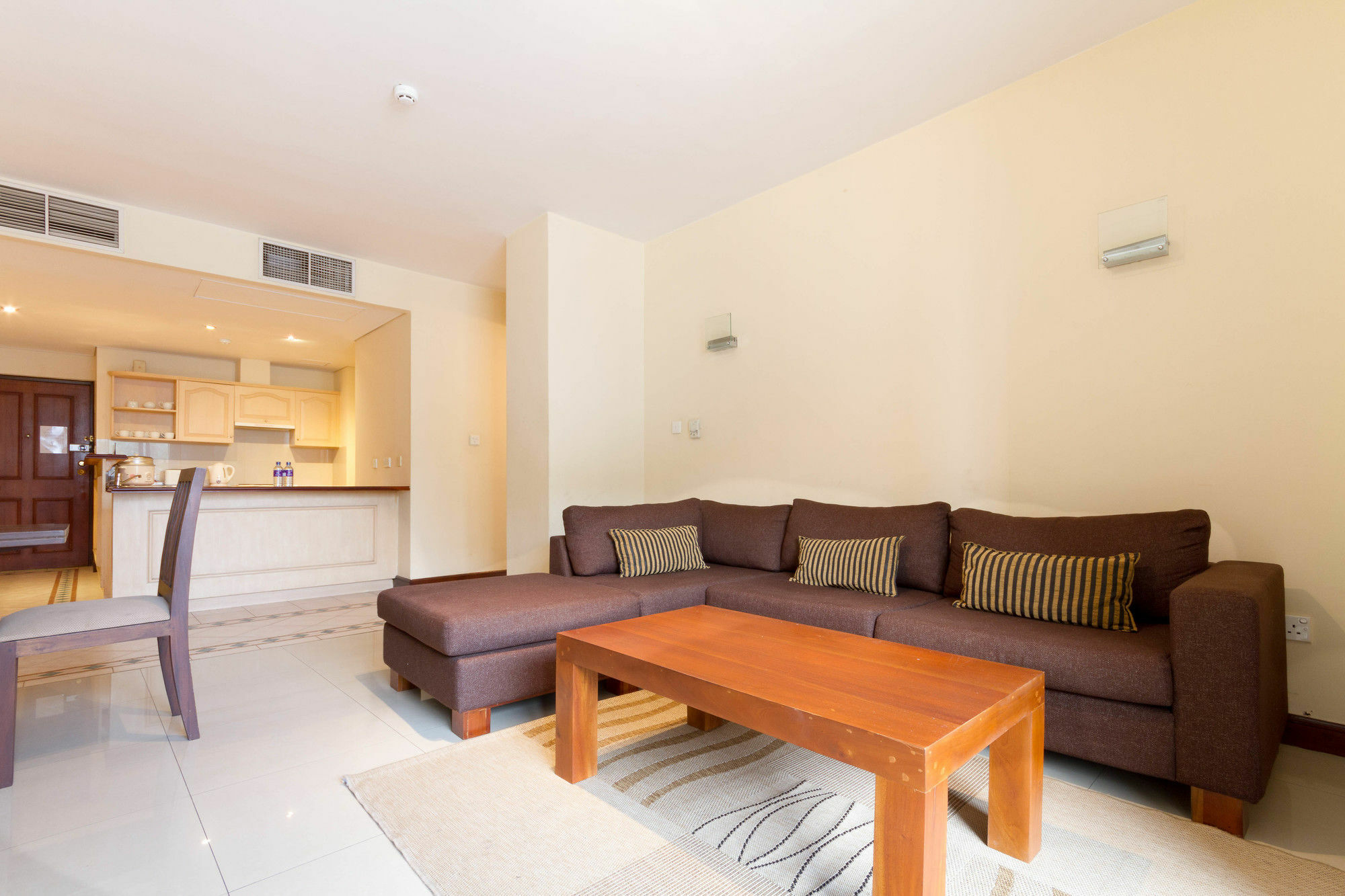 Crescat Residencies Apartment Коломбо Екстериор снимка