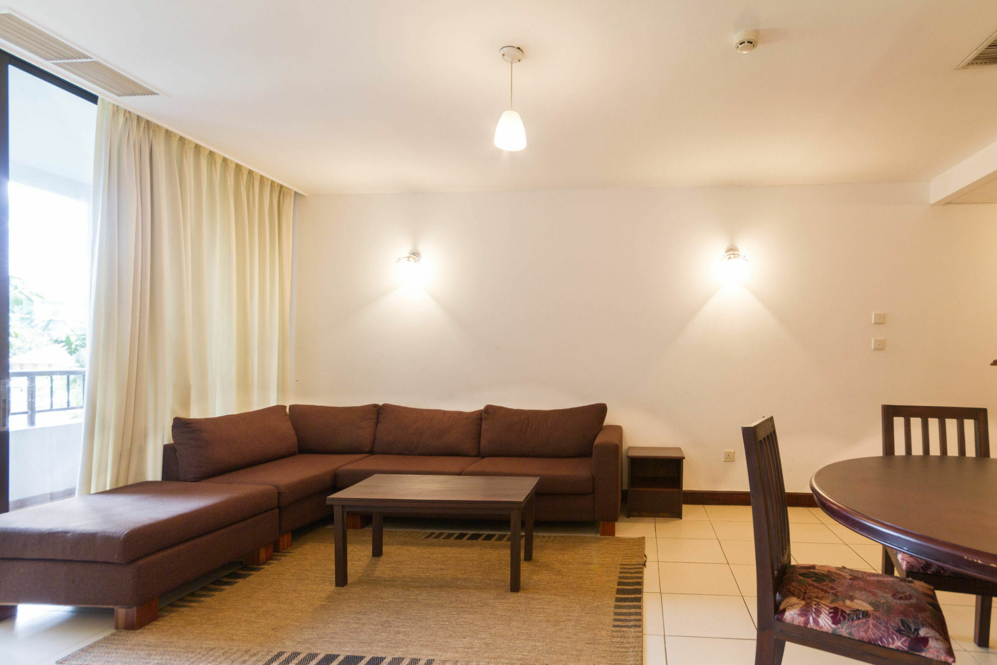 Crescat Residencies Apartment Коломбо Екстериор снимка