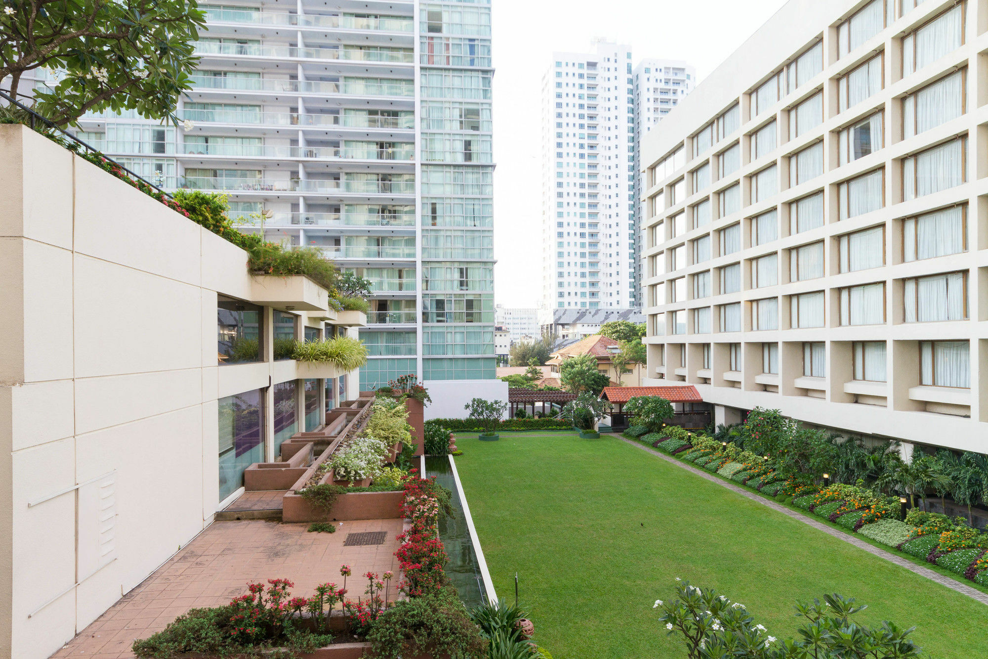 Crescat Residencies Apartment Коломбо Екстериор снимка